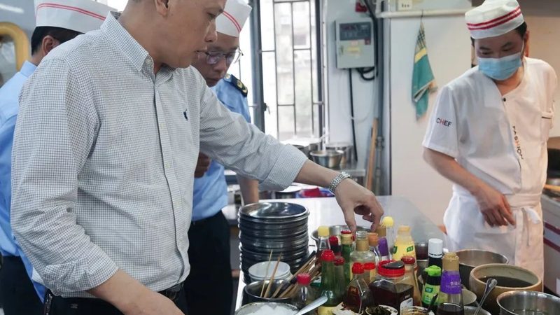 食品招商平台资质审核，如何确保合规与安全？**
